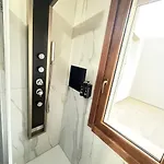 La N4-elegant Near Lido 3*