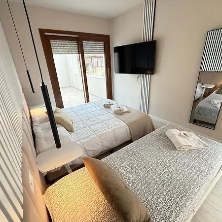 فندق مبيت وإفطار La N4-elegant Near Lido