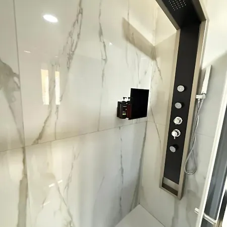 La N4-elegant Near Lido 3*